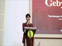 Reguler Nomor Serangkaian Foto 3